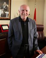 OKUMA YAZMA SEFERBERLİĞİ - Aliağa Belediyesi 80 Yıllık Tarihi Mirasa Sahip Çıktı