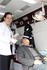 DİŞ MUAYENESİ - Karaburun'da Sağlık Taramaları Başladı