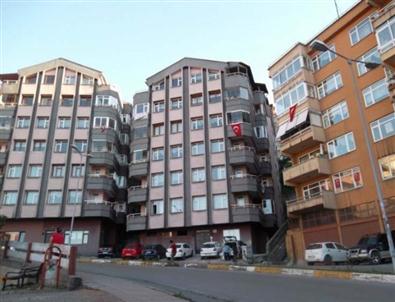 Yer Altından Gelen Ses Herkesi Korkuttu