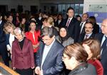 FATOŞ GÜRKAN - Bakan Davutoğlu 'Türk ve İslam' Temalı Sergiyi Gezdi