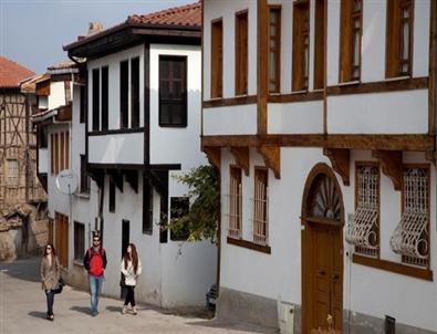 Bilecik’teki Tarihi Osmanlı Evleri Turizme Açılıyor