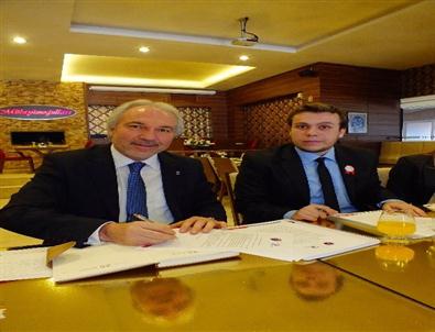 Kamil Saraçoğlu Gençlere Söz Verdi