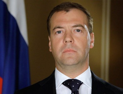 Foğraflara rağmen Esed'e destek!