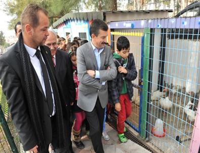 Başkan Tatı Karne Dağıttı, Sevgi Parkı'nı Açtı