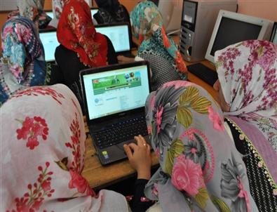 Demirci’nin Bilgisayar Kurtları Oldular