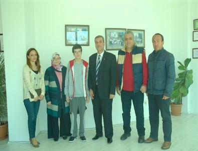 Türkiye Birincisine Çifte Altın