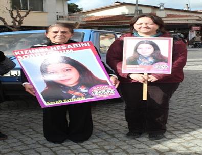 Öldürülen Öğretim Görevlisinin Annesi Lokma Döktürdü