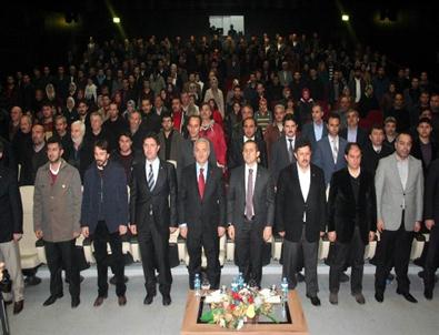 Erzincan’da 'Birlik Zamanı” Konferansı Düzenlendi