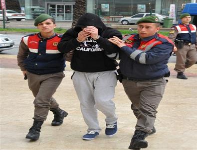 2 Yaşlı Kadını Hastanelik Etti, 1 Saat Kaçabildi