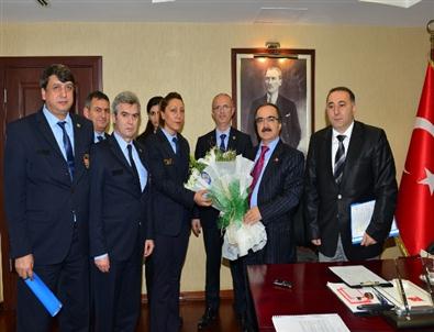 Adana Gümrük Müdürlüğü Heyetinden Vali Coş'a Ziyaret