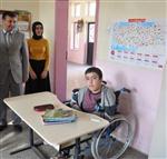 AFYONKARAHISAR BELEDIYESI - Sandıklı’da Engelli Öğrenciye Akülü Araç Bilmecesi