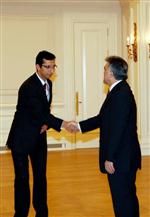 ALAADDIN YıLMAZ - Gazete Sahibi İntihar Etti