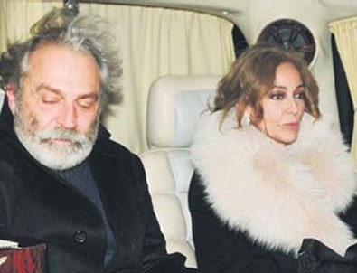 Haluk Bilginer ayakta uyudu