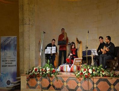 Arp ve Çeng İle Tasavvuf Musikisi