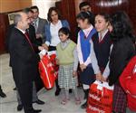 SİİRT VALİSİ - Siirt'te 3 Bin Öğrenciye Giyim Yardımı