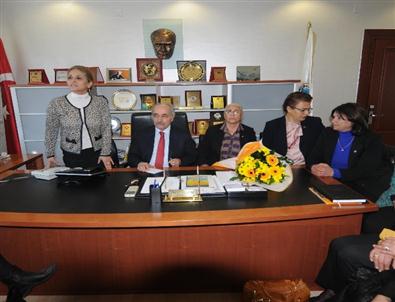 Chp Kadın Kollarından Başkan Genç’e Ziyaret