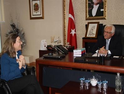 Abd’li Diplomattan Ak Parti'ye Ziyaret