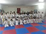 Akarsu Taekwondo Kulübünde 42 Sporcu Kuşak Sınavı Heyecanı Yaşadı