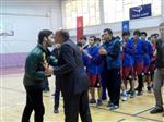 KUPA TÖRENİ - Bozüyük İmkb Anadolu Lisesi Basketbol Takımı İl Üçüncüsü Oldu