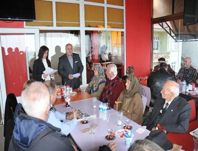 Akçakoca Kızılay'dan Bağışçılara Kavurma ve Teşekkür Belgesi