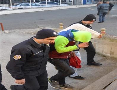 İntihar Eden Muhtarın Silahını Çalmışlar