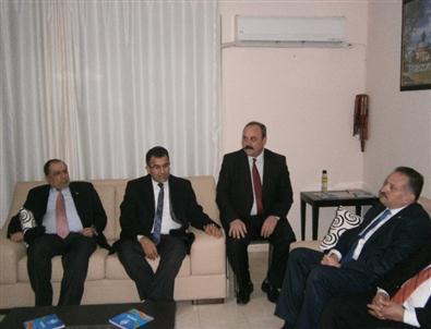 Trabzonlular Hamsi Buluşması'nda Ak Partilileri Konuk Etti