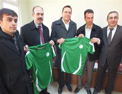 Nevşehir’de Amatör Spor Kulüplerine Malzeme Desteği