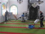 KOZLUCA - Belediyeden Köy Camilerinde Temizlik