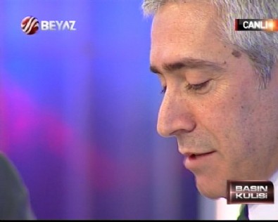 Galip Ensarioğlu canlı yayında 'Diyarbekir kalesinden notlar' şiirini okudu