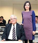 İZMIR İL MILLI EĞITIM MÜDÜRLÜĞÜ - Öğrenciliğe Geri Döndü, Kızı Hocası Oldu