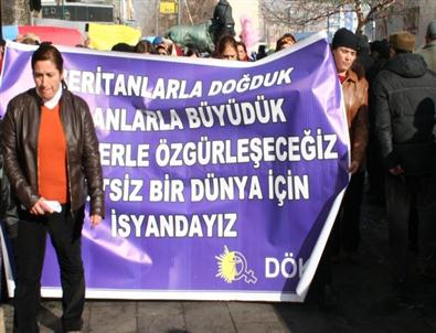 Paris'te Öldürülen 3 Pkk'lı Kadın Anıldı