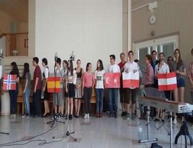 Nazili Menderes Anadolu Lisesi Avrupa’ya Açılmaya Devam Ediyor