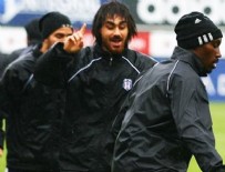 VELİ KAVLAK - İki futbolcu birbirine girdi