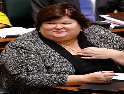 Belçika’da 127 Kiloluk ‘sağlık Bakanı’ Tepki Çekti
