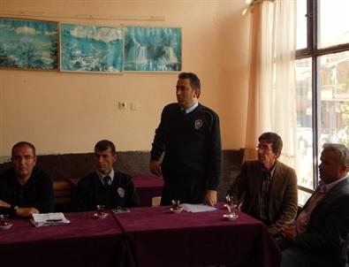 Küçükköy’de Traktör Sürücüleri Bilgilendirildi