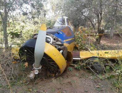 Motoru Duran Zeytin İlaçlama Uçağı Düştü