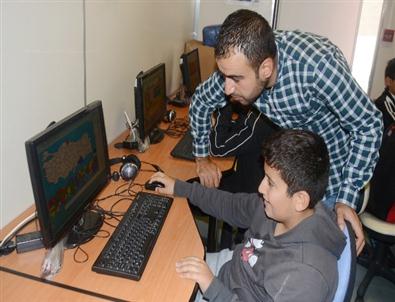 Tegv, Gezici Eğitim Desteği Vermeye Devam Ediyor