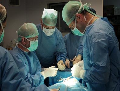 Doğumsal İşitme Kaybı Ameliyatı, Doğuda İlk Defa Atatürk Üniversitesi Araştırma Hastanesi'nde Yapıldı