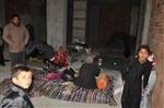 HAMİLE KADIN - Belediye Halepli Aileye Destek Çıktı