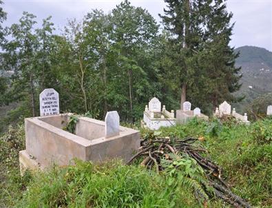 Giresun'da Mezarlıkta Kıble Tartışması