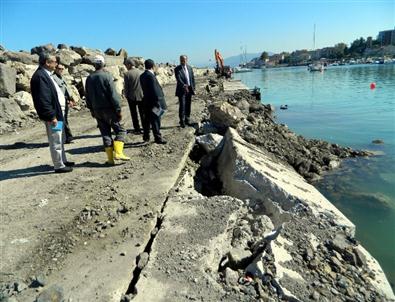 Arnavutköy Balıkçı Barınağı Onarılıyor