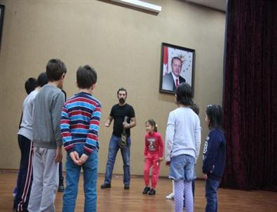 Müzikli Oyun Grubu Dersleri Başladı