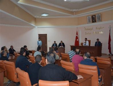 Başkan Yardımcısı Özdemir Halk Gününde Esnaflarla Görüştü