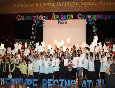 İhlas Koleji'nde Cambridge Başarısı Yüzde Yüz