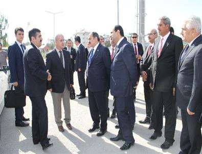 Bakan Eroğlu Ak Parti İl Danışma Kurulu Toplantısı’na Katıldı