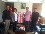 Dardanelspor Yöneticilerinden Kaymakam Baştürk'e Ziyaret