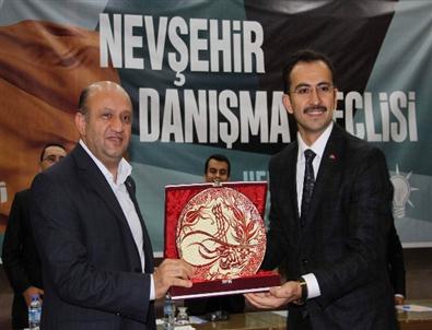 Bakan Fikri İşık’tan Kılıçdaroğlu’na Yorumcu Benzetmesi