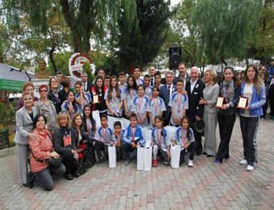 İzmir’in Annesi İçin Koştular