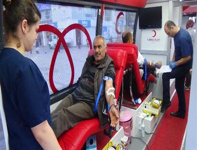 Erzincan’da Kan Bağışı Kampanyası Devam Ediyor