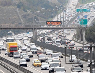 TEM'de bayram yoğunluğu